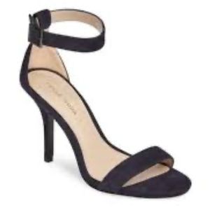 Pelle Moda Kacey Black Sandals Sz 6